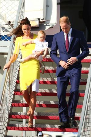 Royal tour - Catherine wearing Roksanda Ilincic dress and patent beige LK Bennett heels.jpg